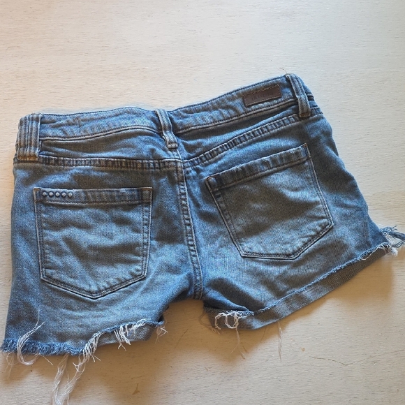 Blank NYC Ripped Blue‎ Jean Shorts - Picture 2 of 2